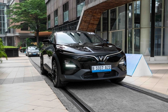 Mẫu xe VF 6 đang được mở bán tại Indonesia. Ảnh: VinFast