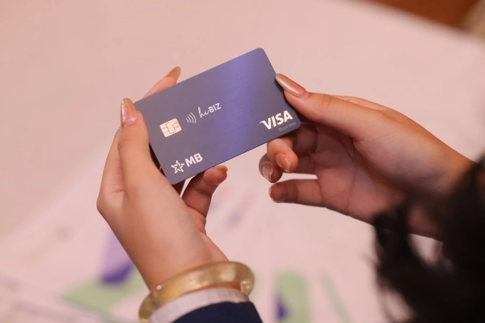 Thẻ MB Visa Hi Biz. Ảnh: MB