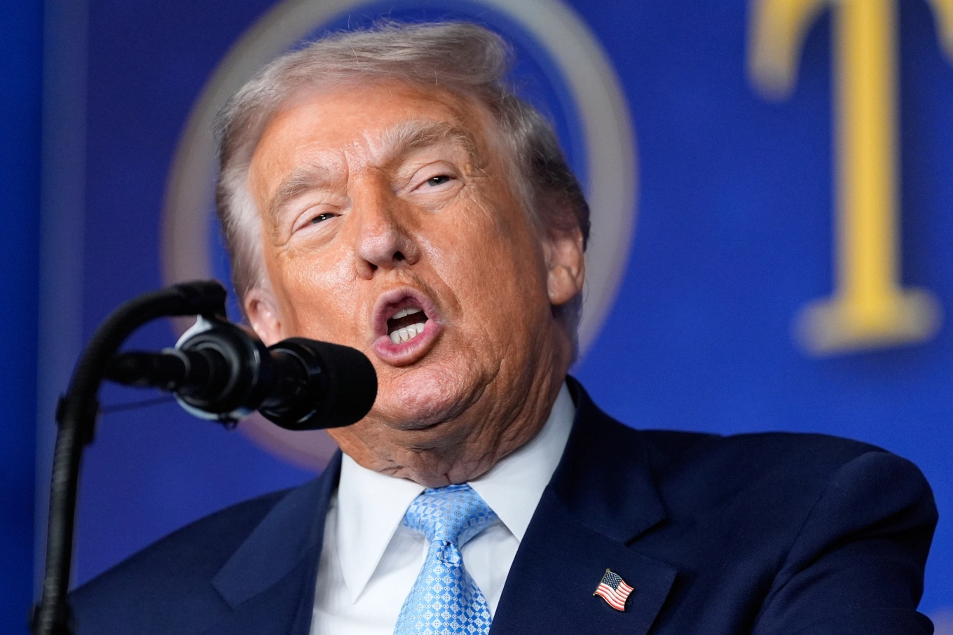 Ông Trump nói có thể bỏ thuế thu nhập trong vài năm tới - Báo VnExpress Kinh doanh