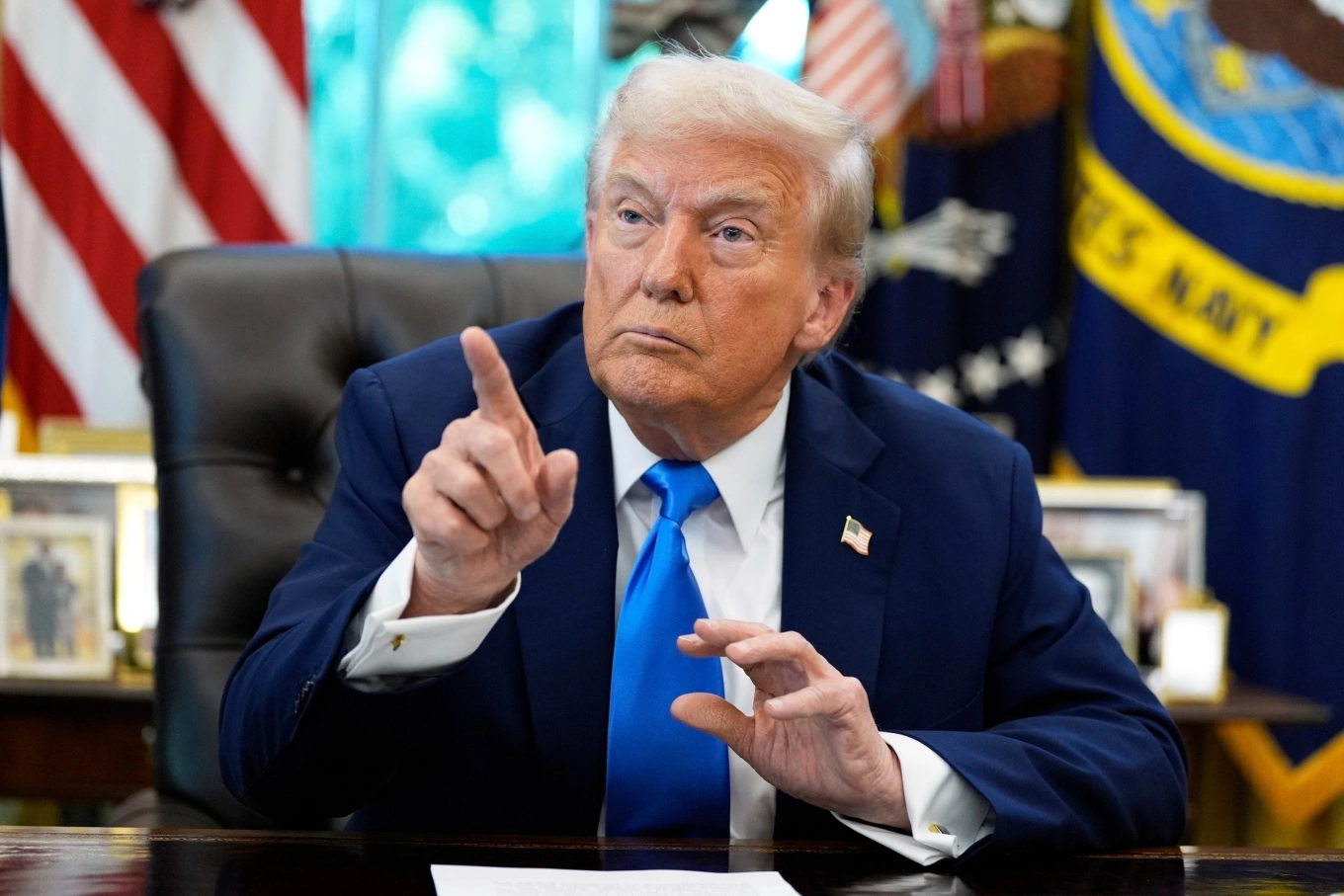 Ông Trump hoãn tăng thuế nhập khẩu nhiều sản phẩm - Báo VnExpress Kinh doanh