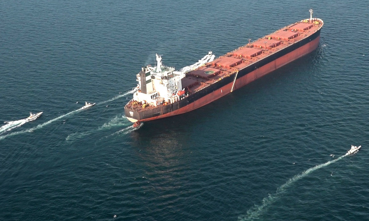 Hệ luỵ với GDP toàn cầu khi eo biển Hormuz gián đoạn