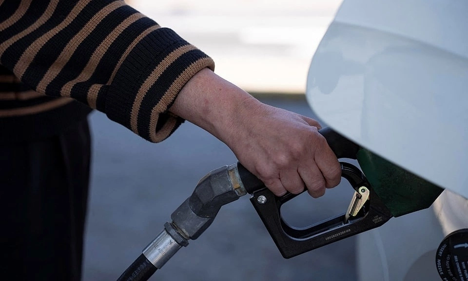 EIA cảnh báo giá dầu vẫn cao dù eo biển Hormuz mở lại