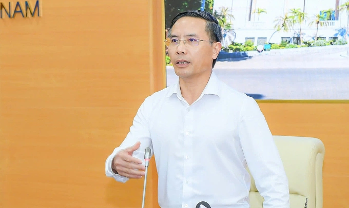 Thống đốc Phạm Đức Ấn phát biểu chỉ đạo cuộc họp 9/4. Ảnh: SBV