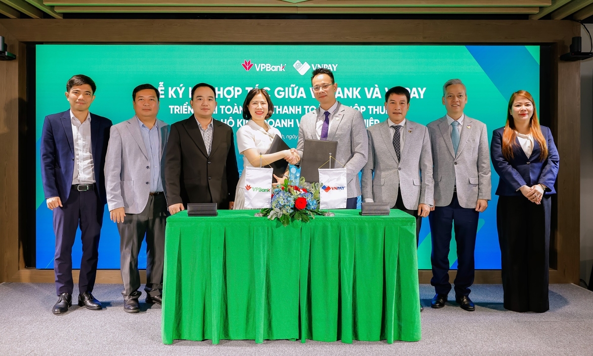 VPBank hợp tác VNPAY triển khai gói giải pháp thanh toán và thuế số toàn diện