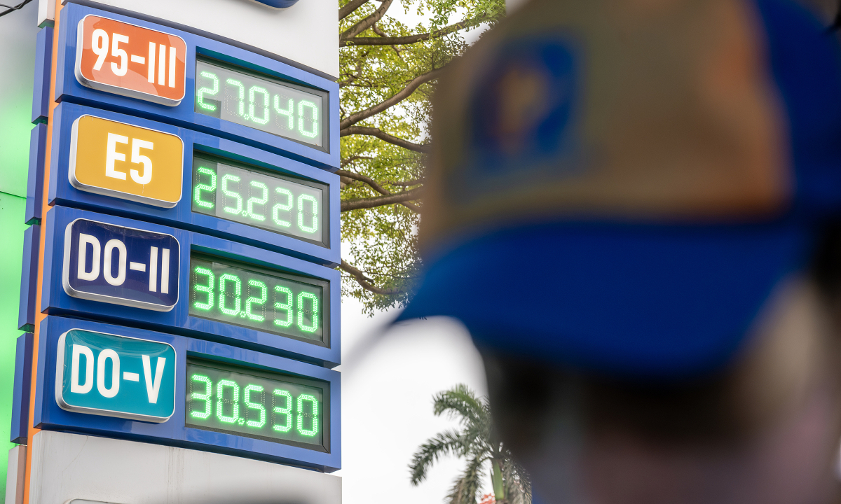 Vì sao Petrolimex lỗ nặng nhất 6 năm?