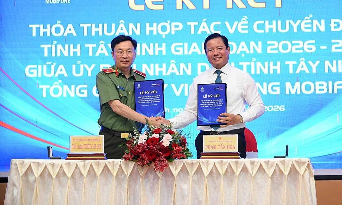 MobiFone hợp tác chuyển đổi số toàn diện với tỉnh Tây Ninh
