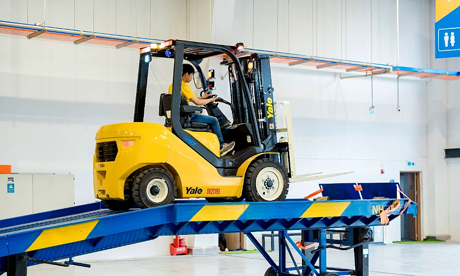 Xe nâng Yale Việt Nam kỳ vọng xanh hóa ngành logistics