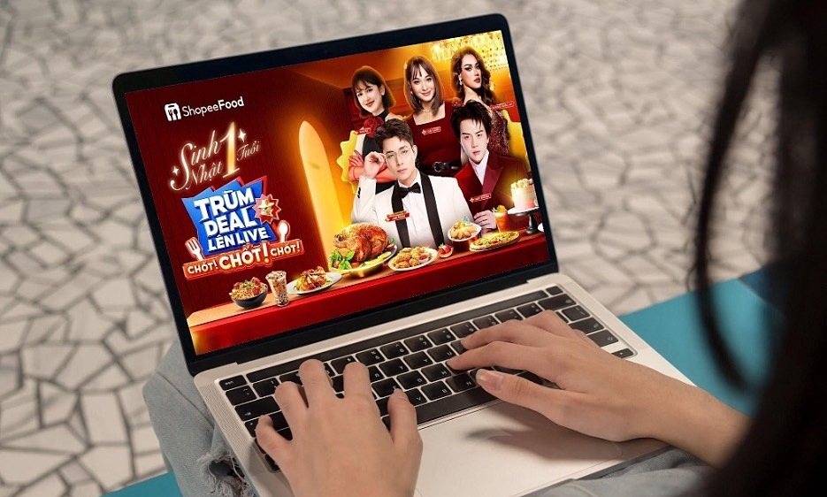 Sức hút từ mô hình livestream mới trên ShopeeFood
