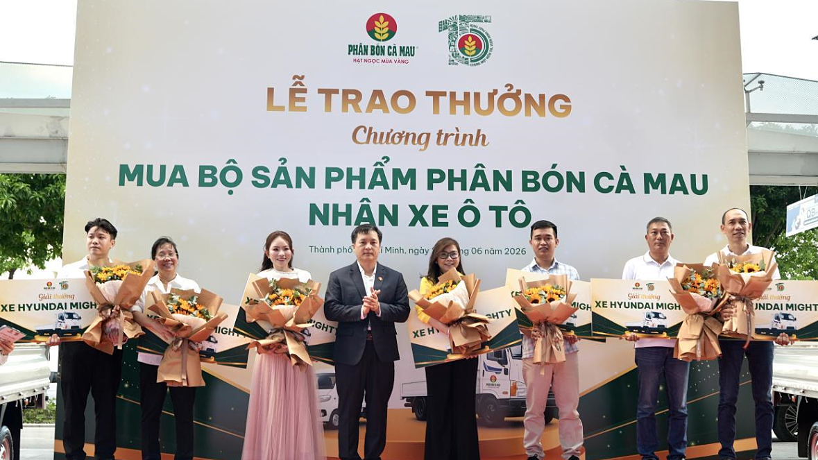 Phân bón Cà Mau vinh danh nhà phân phối xuất sắc
