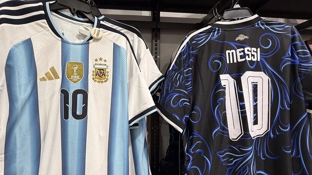 Adidas bỏ xa các đối thủ trong cuộc đua bán áo đấu World Cup 2026