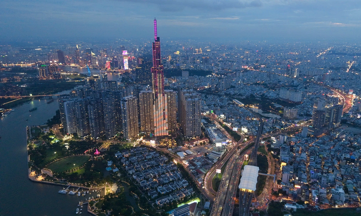 Hạ tầng tài chính - 'hệ tuần hoàn' của nền kinh tế TP HCM