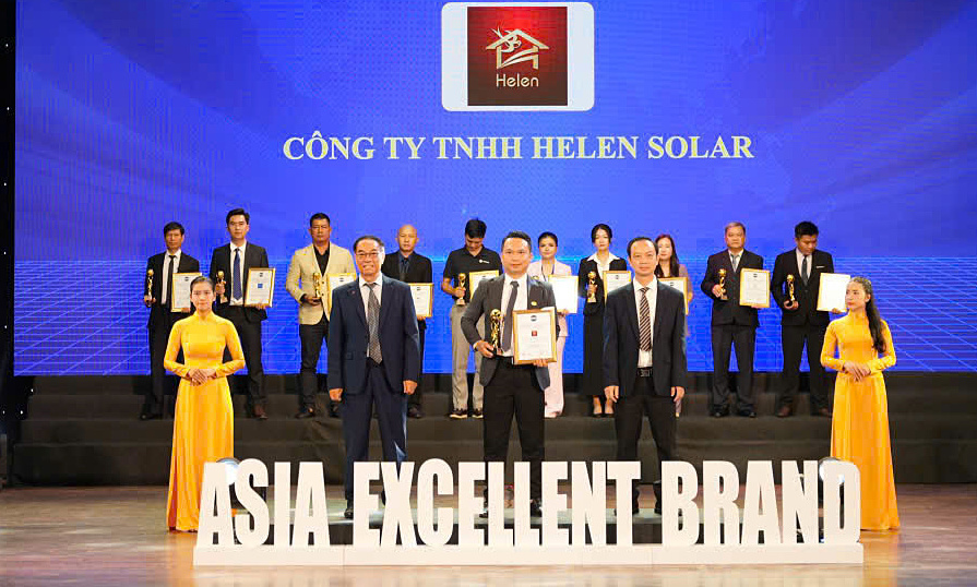 Helen Solar nhận giải 'Thương hiệu xuất sắc châu Á'