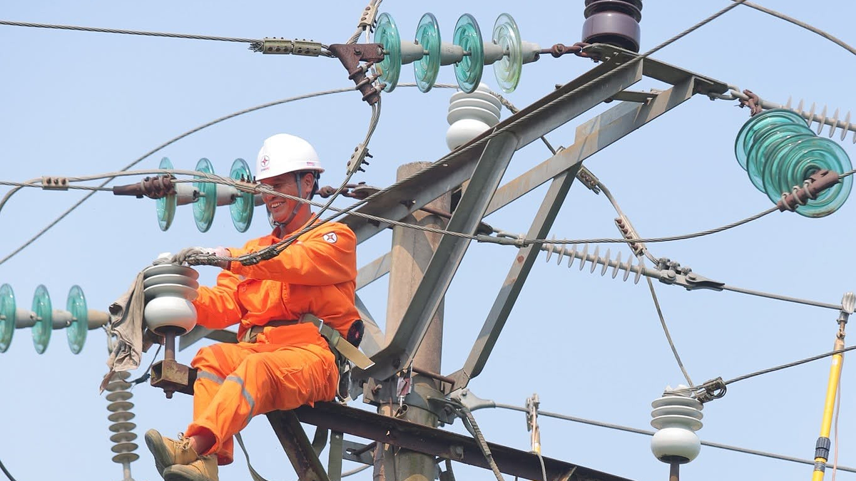 EVNNPC bảo đảm cung ứng điện liên tục cao điểm hè