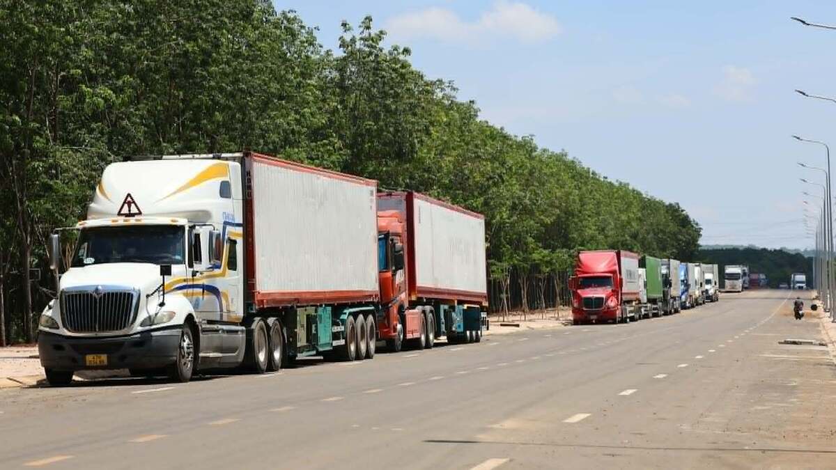 Trả lương tới 50 triệu đồng vẫn khó tuyển tài xế container