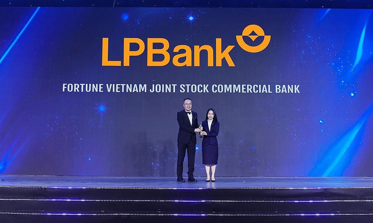 LPBank nhận hai giải thưởng tại HR Asia Awards 2026