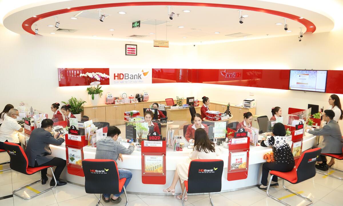 Fitch Ratings lần đầu xếp hạng HDBank ở mức BB-