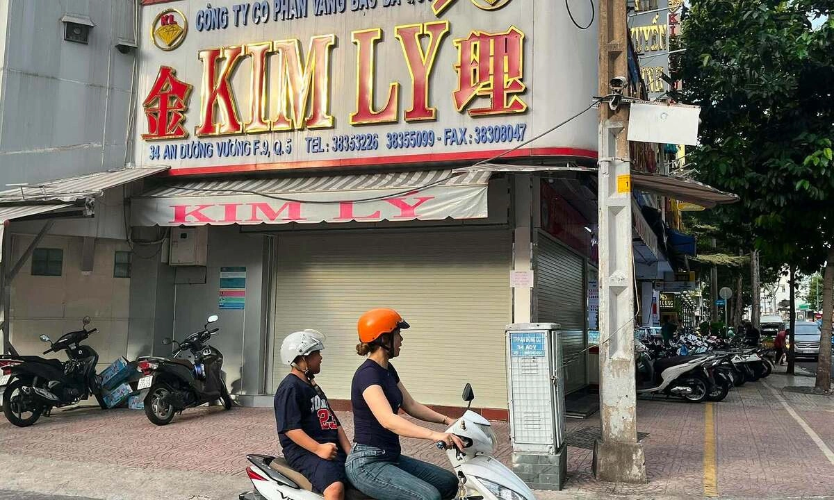 Ba thương hiệu kim cương lớn đồng loạt đóng cửa