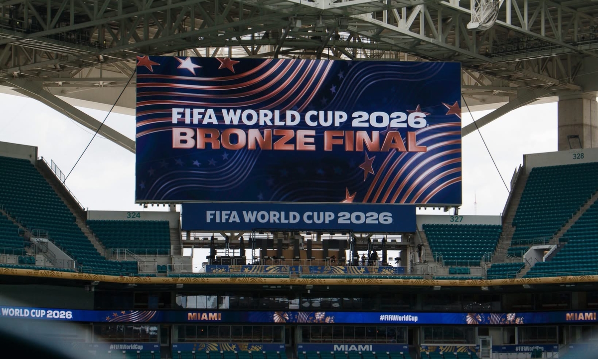 Giá vé trận tranh hạng ba World Cup giảm mạnh