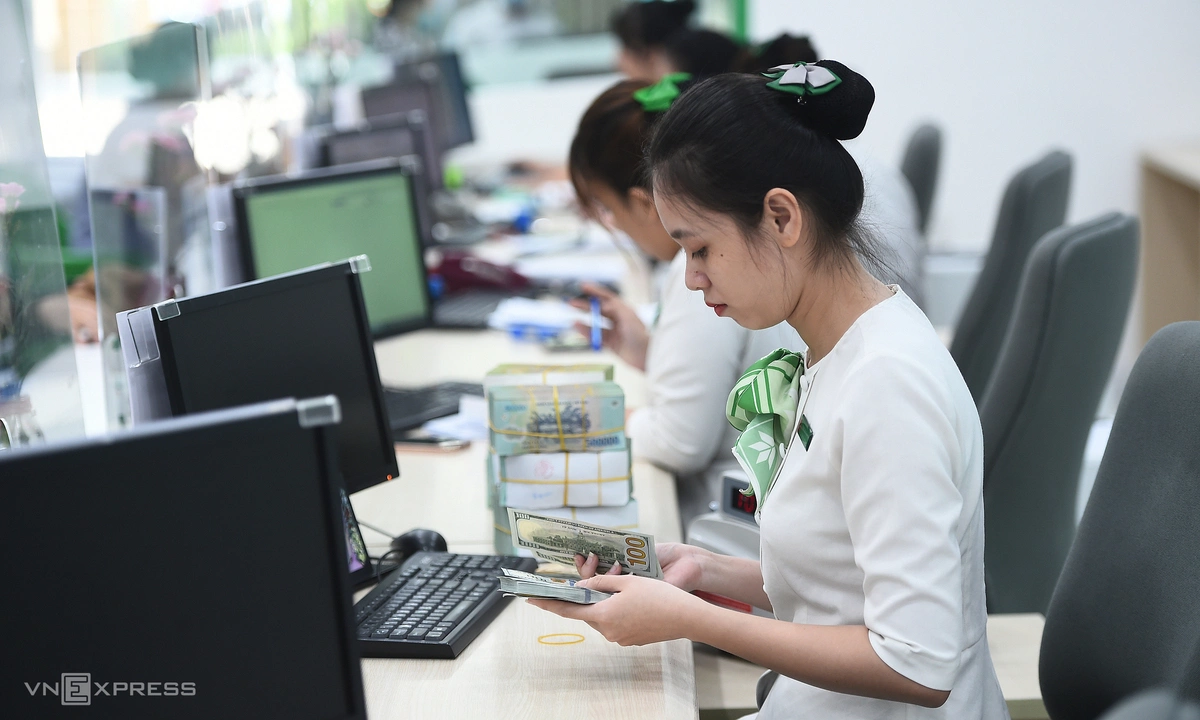 Kiều hối về TP HCM giảm mạnh xuống 4 tỷ USD