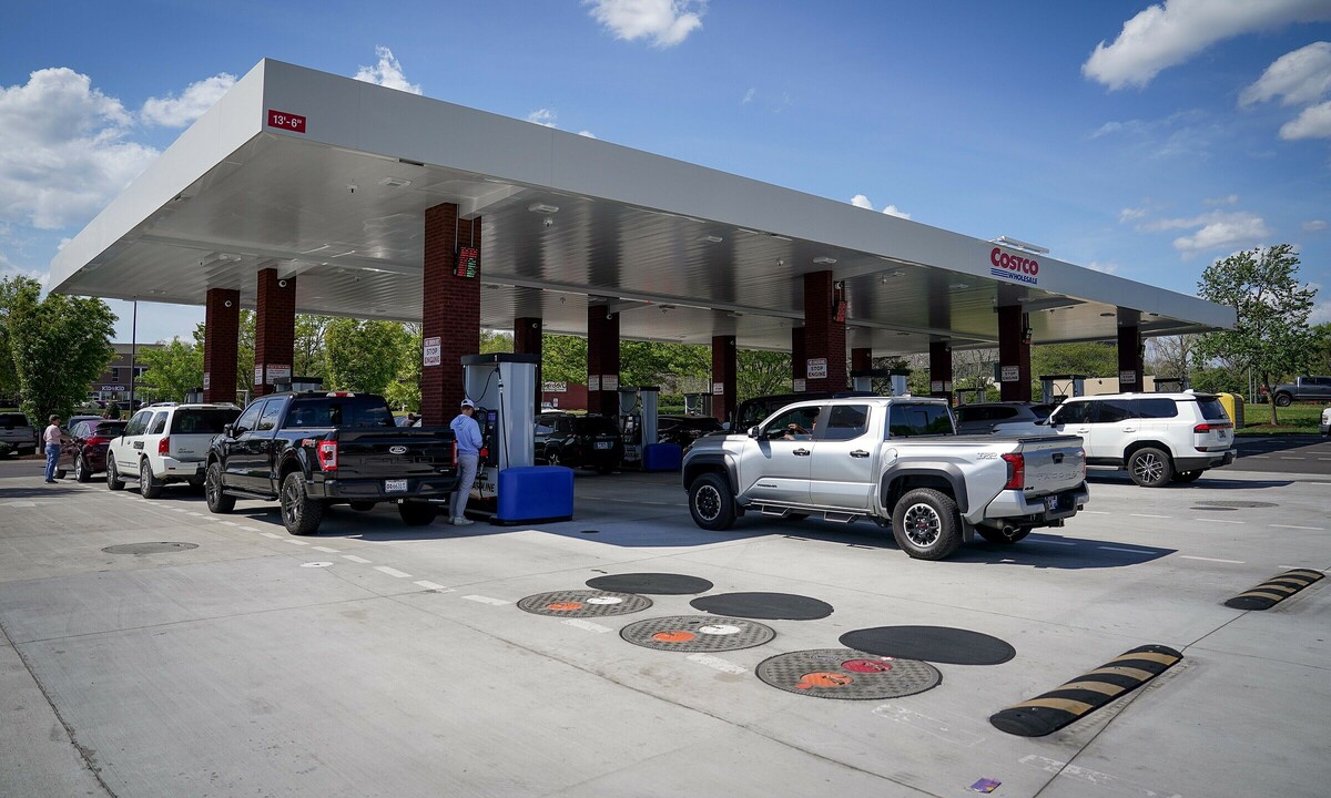 Vì sao Costco bán xăng giá rẻ tại Mỹ