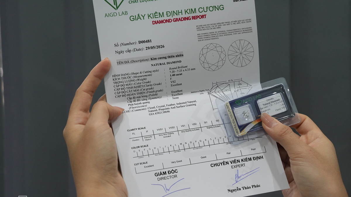 Một viên kim cương tại Việt Nam được kiểm định như thế nào?