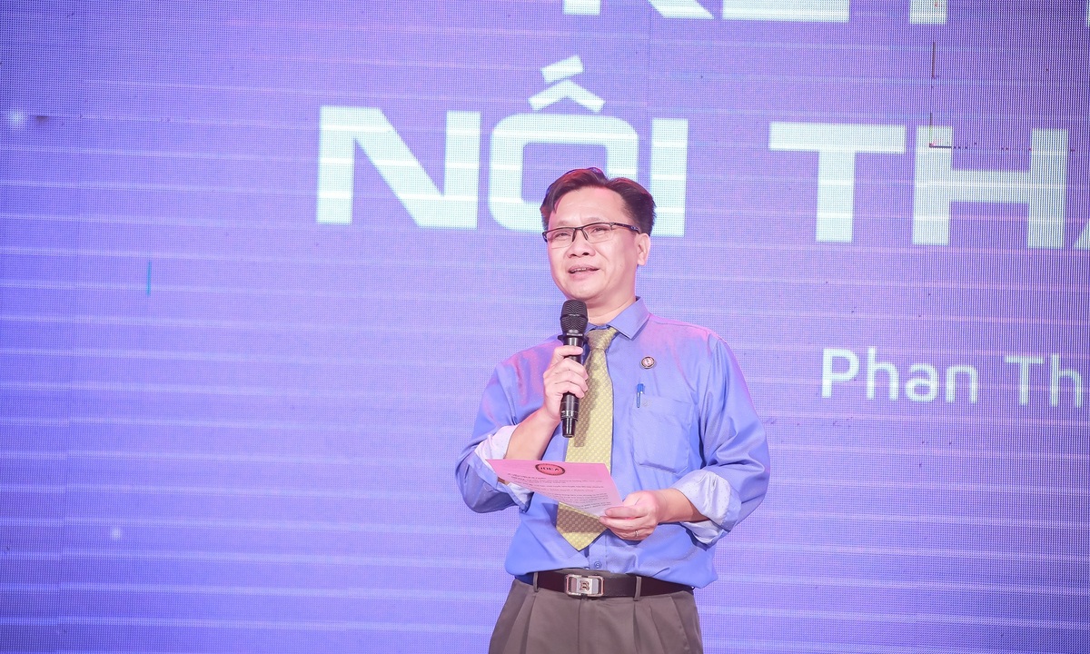 Từ kỹ sư vẽ thuê đến người đưa robot 'made in Vietnam' ra toàn cầu