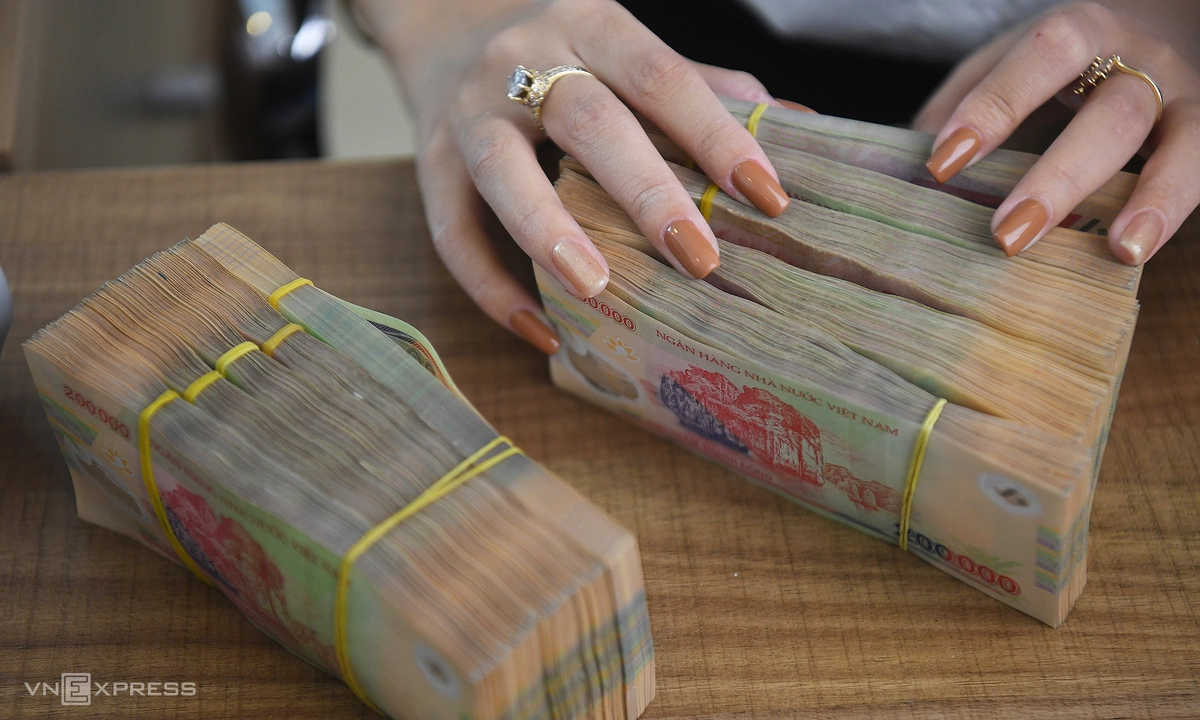 Lợi nhuận nhiều ngân hàng đi lùi