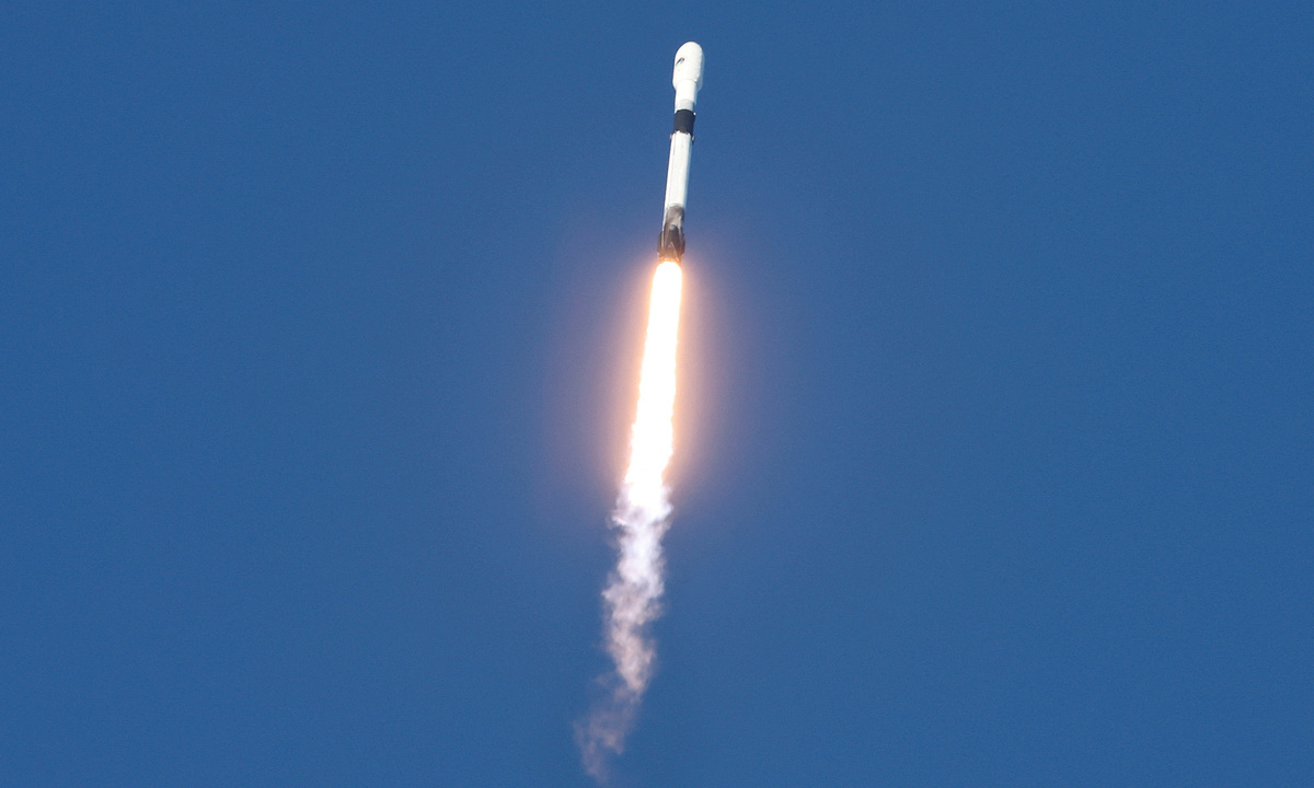SpaceX vẫn lỗ dù doanh thu tăng gấp đôi