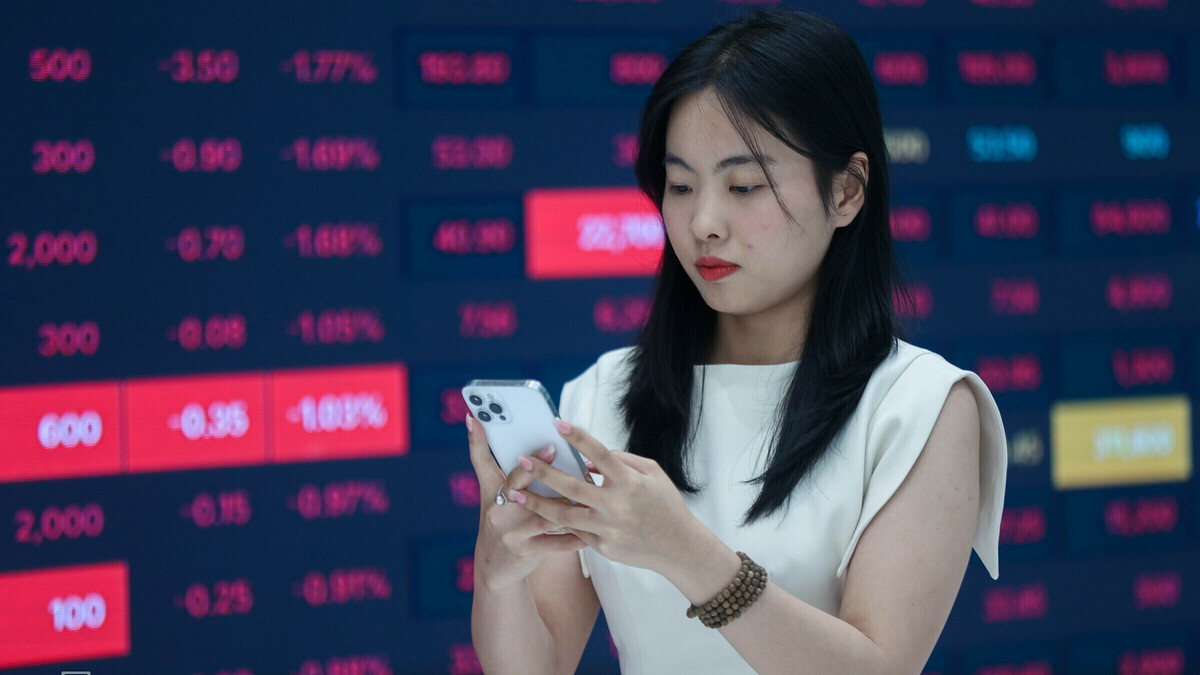 Các quỹ nào đang nắm nhiều cổ phiếu nhóm Vingroup