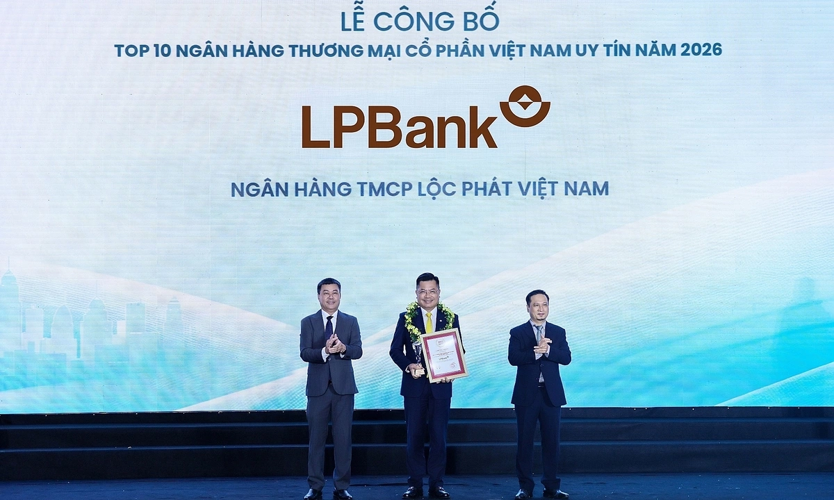 LPBank tăng bậc tại bảng xếp hạng Vietnam Report 2026