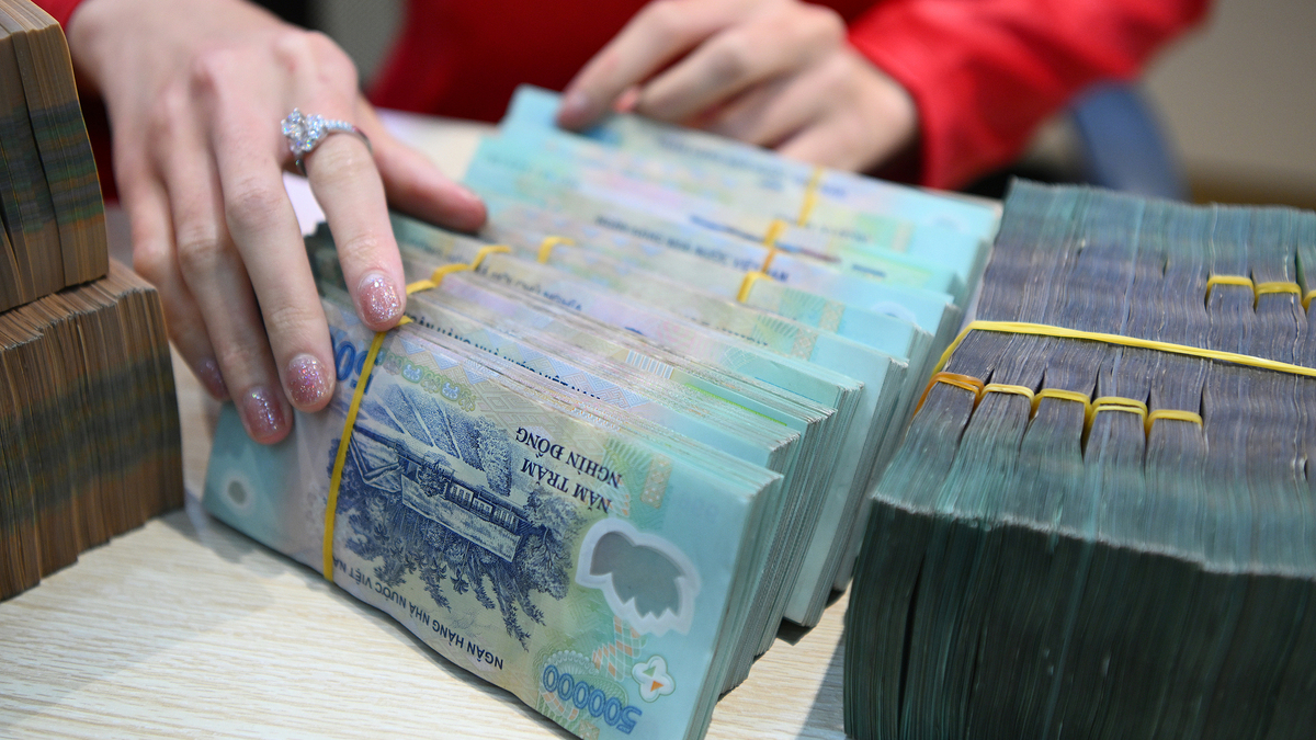 Những doanh nghiệp lãi nhất trên sàn nửa đầu năm