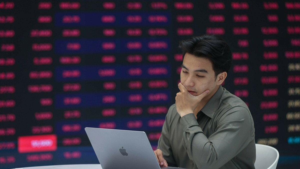"Nhà đầu tư sẽ sợ hải nếu lãi suất tiết kiệm vượt 10%"
