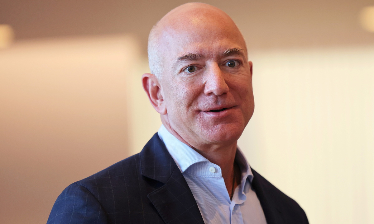 Jeff Bezos hào hứng khi lần thứ 2 làm CEO