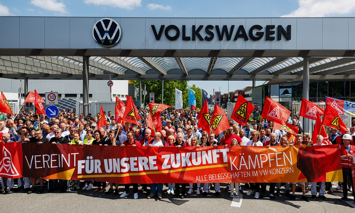 Gánh nặng 630.000 lao động của Volkswagen