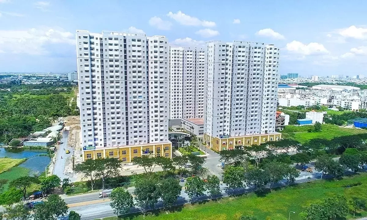 Ngân hàng siết nợ 26 thửa đất của Địa ốc Hoàng Quân