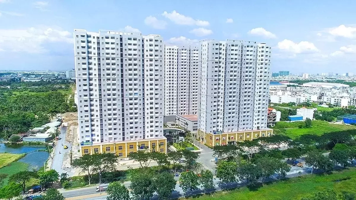 Ngân hàng siết nợ 26 thửa đất của Địa ốc Hoàng Quân