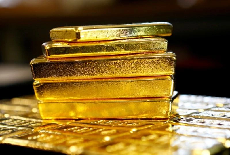 Giá vàng thế giới xuống thấp nhất một tháng
