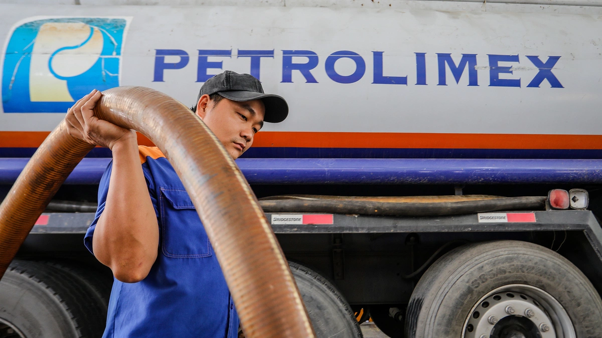 Petrolimex bán sạch cổ phiếu quỹ