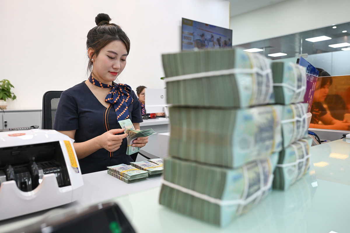Tiền gửi dân cư tại ngân hàng đạt 11,2 triệu tỷ đồng vào cuối tháng 7