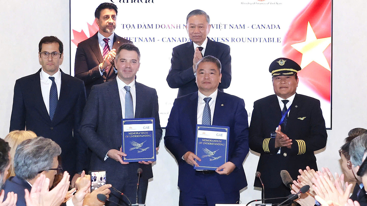 Vietnam Airlines và đối tác Canada phát triển công nghệ huấn luyện bay