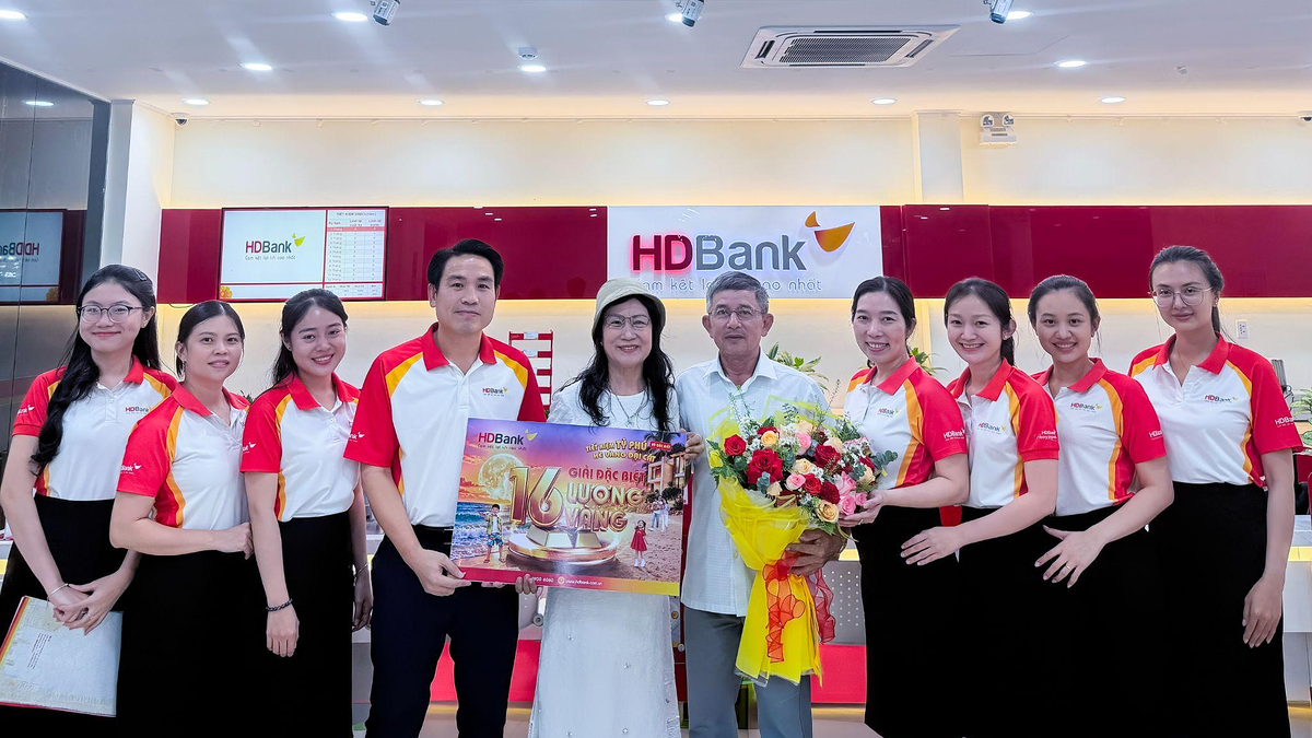 HDBank trao 26 lượng vàng cho 25 khách gửi tiết kiệm