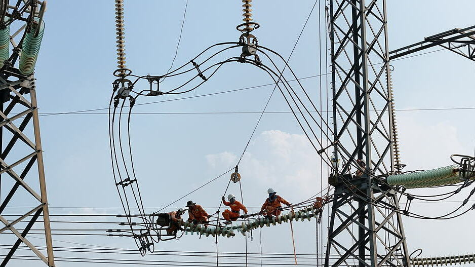 Việt Nam nghiên cứu tự sản xuất thiết bị lưới 500 kV