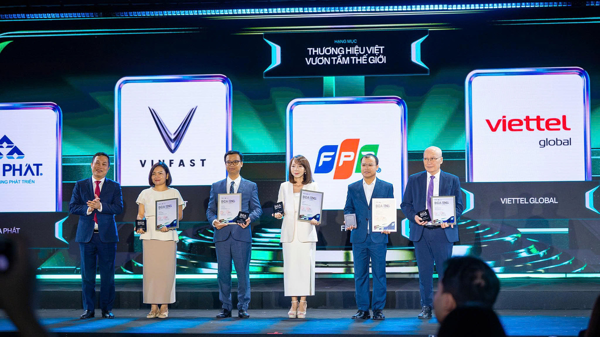 FPT được vinh danh "Thương hiệu Việt vươn tầm thế giới"