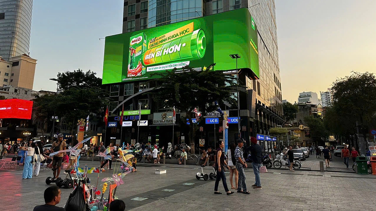 Quảng cáo ngoài trời giúp thương hiệu FMCG tiếp cận người mua thường xuyên