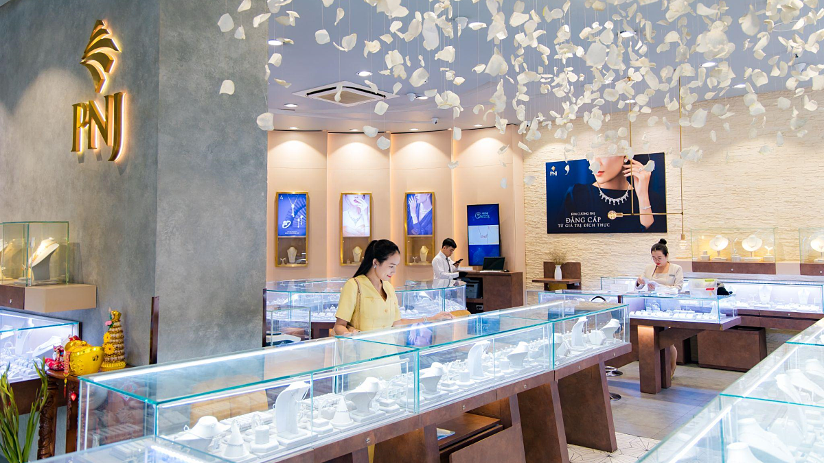 Hội đồng quản trị PNJ giảm 50% thù lao nhằm thúc đẩy tái thiết