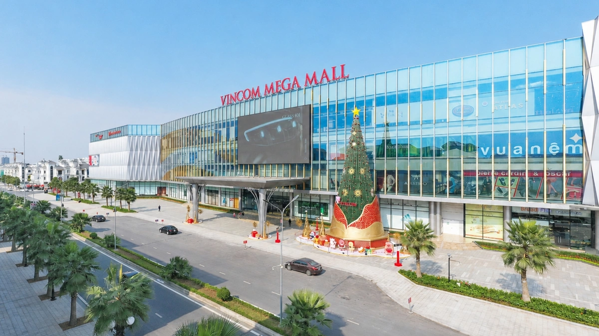 Chủ chuỗi Vincom lãi gần 17 tỷ đồng mỗi ngày